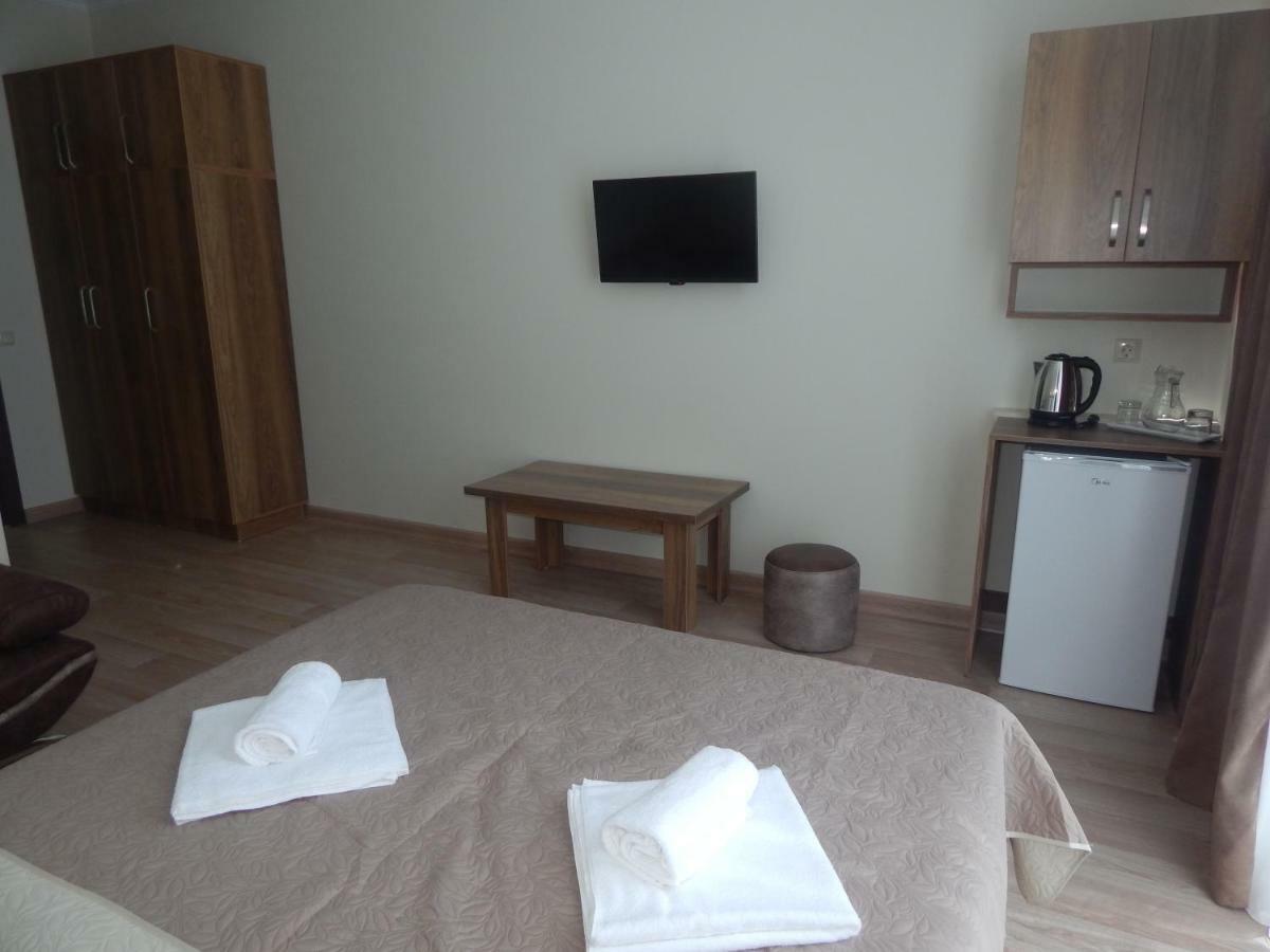 Hotel Belugo Батуми Экстерьер фото