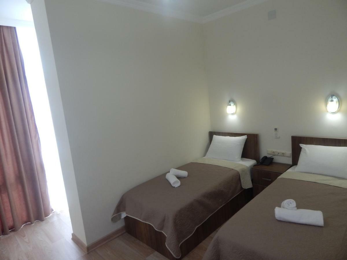 Hotel Belugo Батуми Экстерьер фото