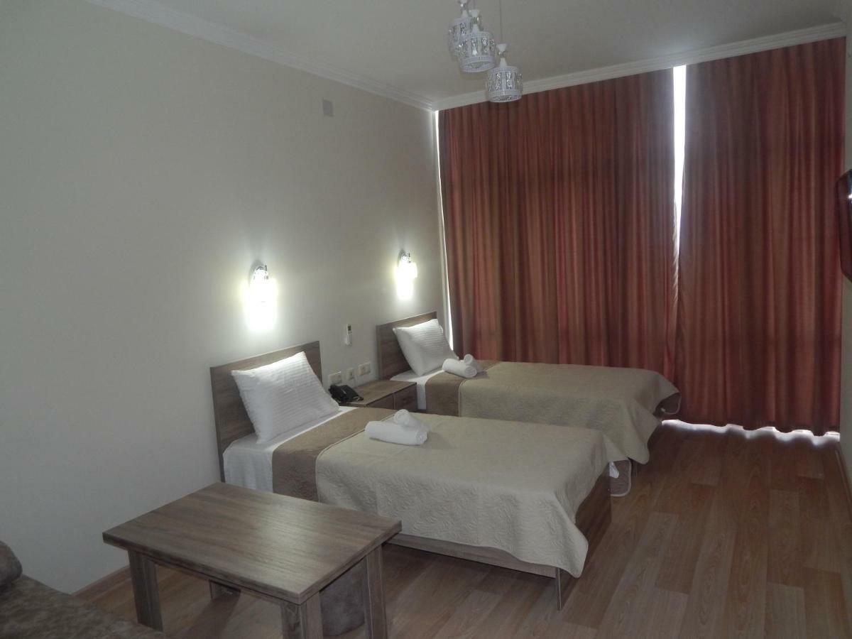 Hotel Belugo Батуми Экстерьер фото