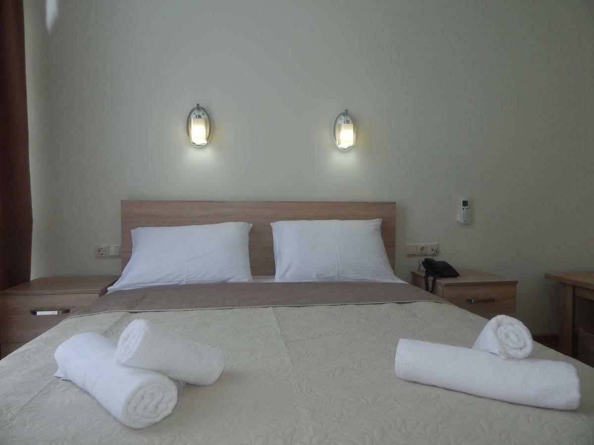 Hotel Belugo Батуми Экстерьер фото