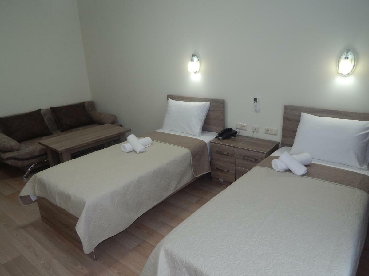 Hotel Belugo Батуми Экстерьер фото