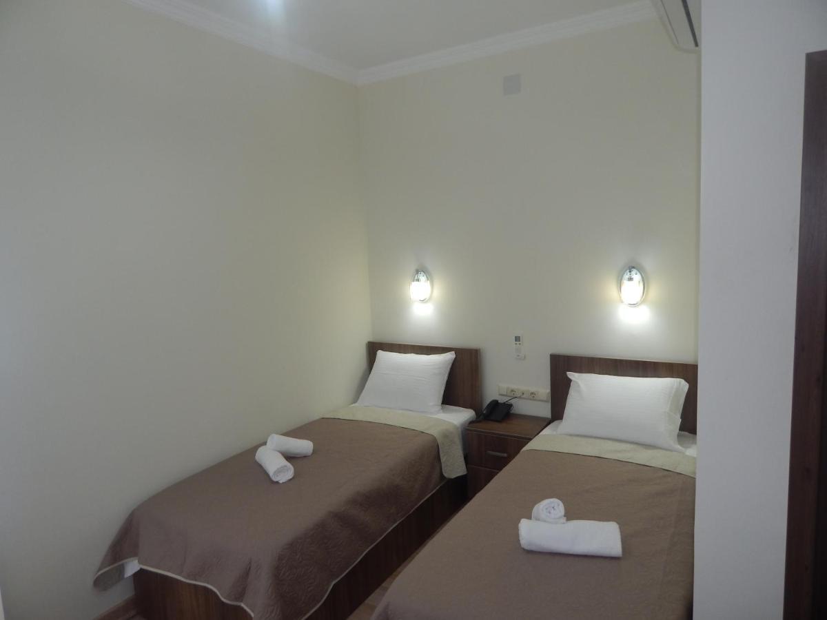 Hotel Belugo Батуми Экстерьер фото